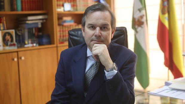 Alberto García Valera, socio de CESUR, nuevo consejero de Hacienda, Industria y Energía.