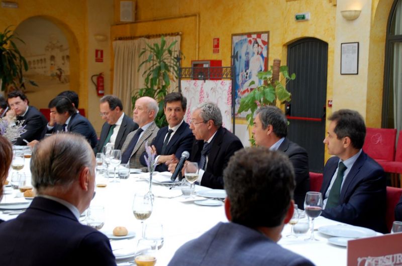 15 de enero Almuerzo con Rogelio Velasco Consejero de Economía Andaluz