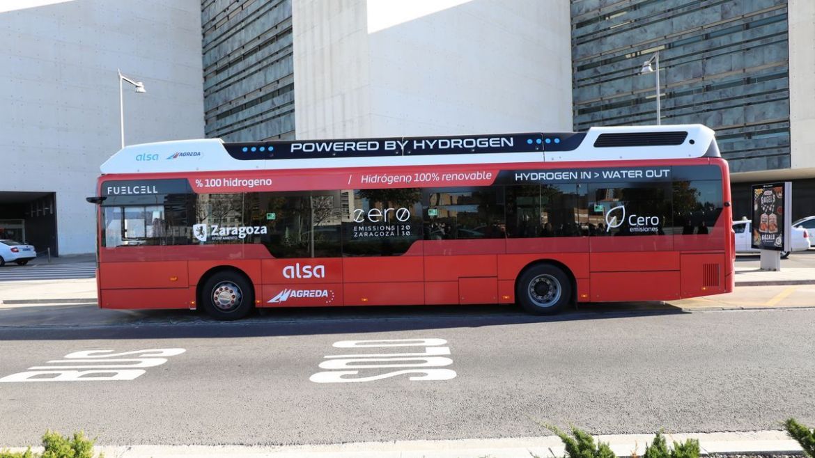 Grupo Alsa pone en marcha el primer autobús híbrido en Zaragoza