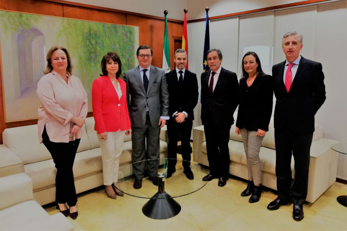 El consejero de Hacienda, Industria y Energía se reúne con la Asociación de Empresarios del Sur de España, CESUR  