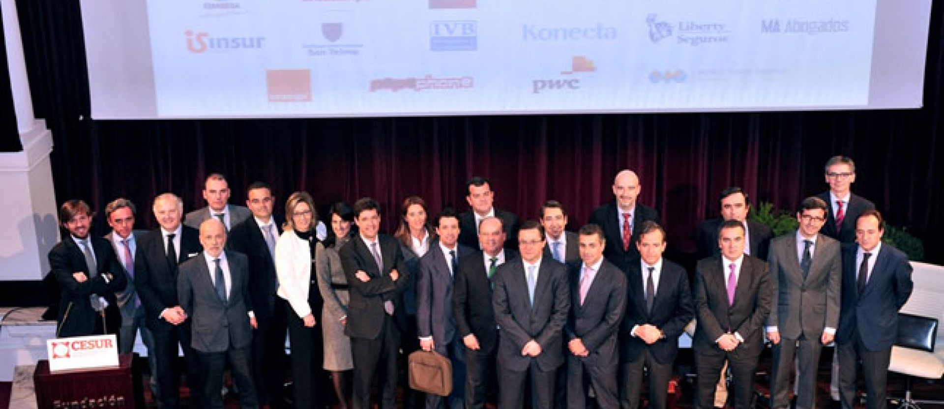 Quiénes somo en CESUR Quiénes somo en CESUR