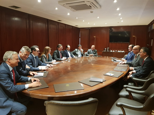 Repercusión en prensa: La Comisión de Iberoamérica de Cesur se reúne con el Embajador de Chile en España